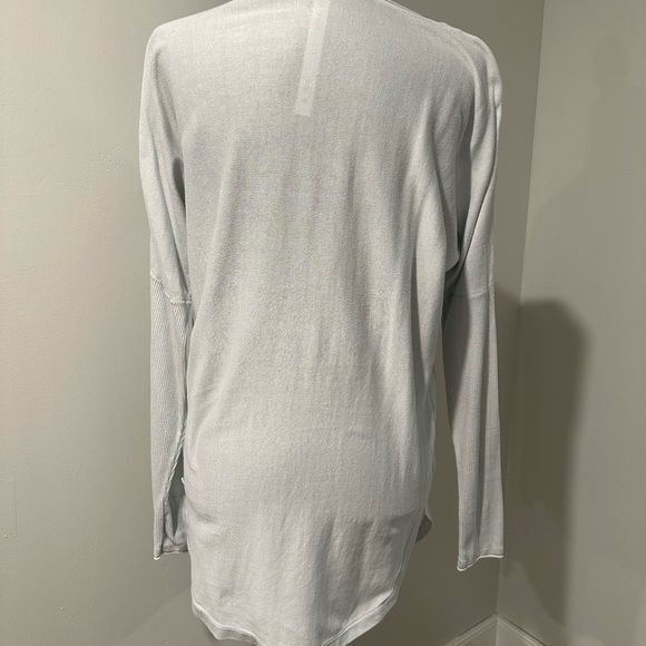 Lululemon Tunic - Picture 3 of 3